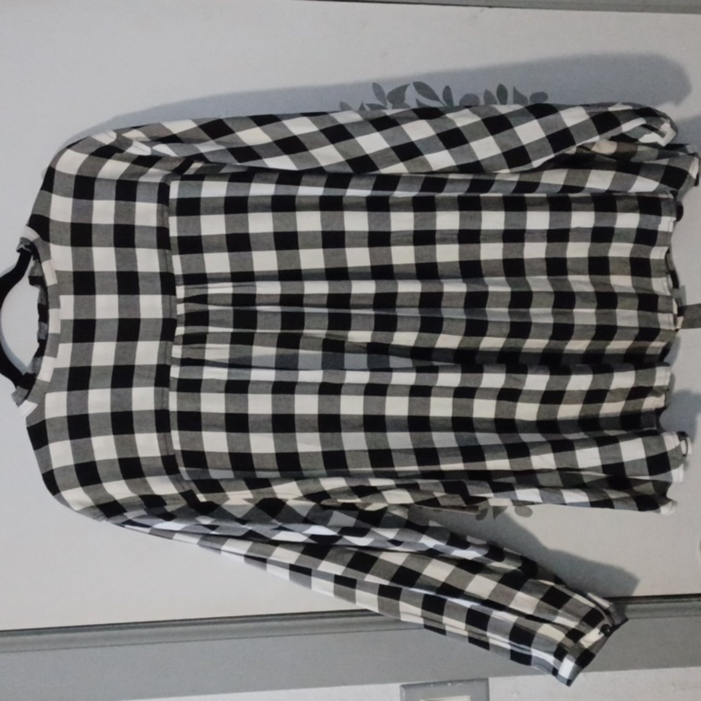 NWT Plus-Size Ruffled Buffalo Check Button Up!!! - Picture 2 of 7